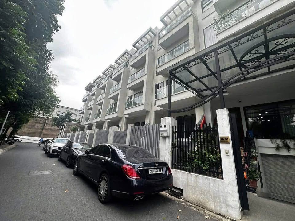 Phân lô liền kề Khu đô thị Bắc Linh Đàm, Đường Đặng Xuân Bảng, Hoàng Mai, 5 tầng thang máy, 29.5 tỷ