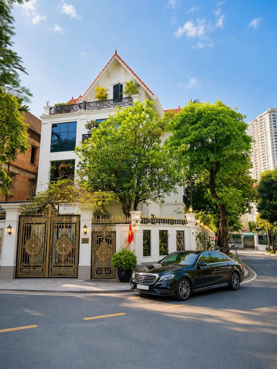 Biệt thự lô góc khu đô thị Bắc Linh Đàm, Hoàng Mai, 5 tầng thang máy, vỉa hè, kinh doanh, 280m2, 72 tỷ.