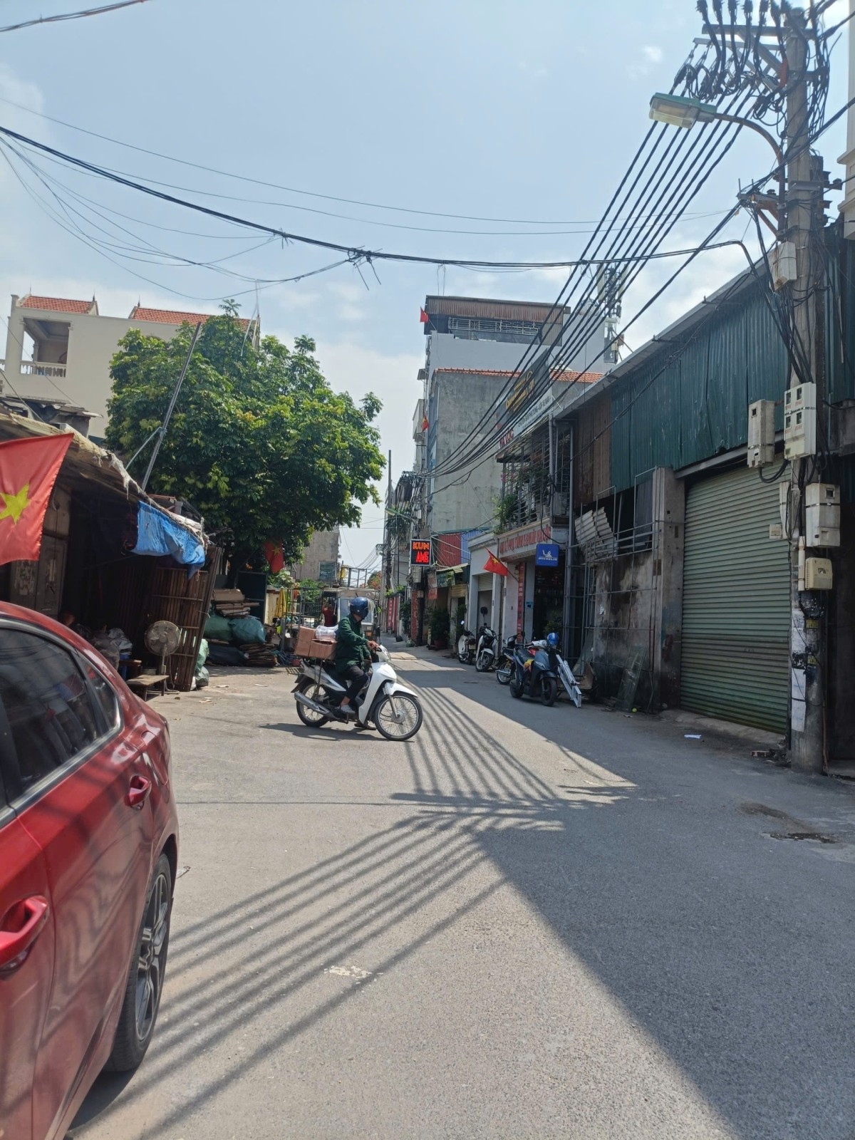 HIẾM CÓ KHÓ TÌM - Ô TÔ TRÁNH - LÔ GÓC ĐẮC ĐỊA - KINH DOANH ĐỈNH - THỬA ĐẤT SIÊU ĐẸP.