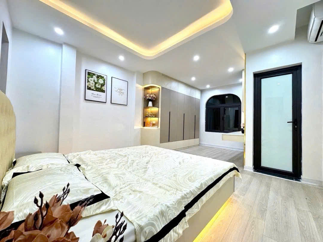 Bán nhà Linh Quang, Khâm Thiên, Nhà Lô Góc 5 tầng xây mới ( Thông tin Thật )