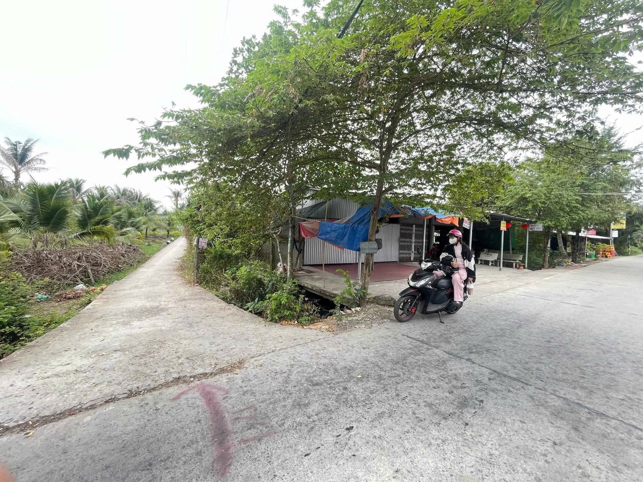 BÁN ĐẤT 2 MẶT TIỀN (CHÍNH CHỦ)