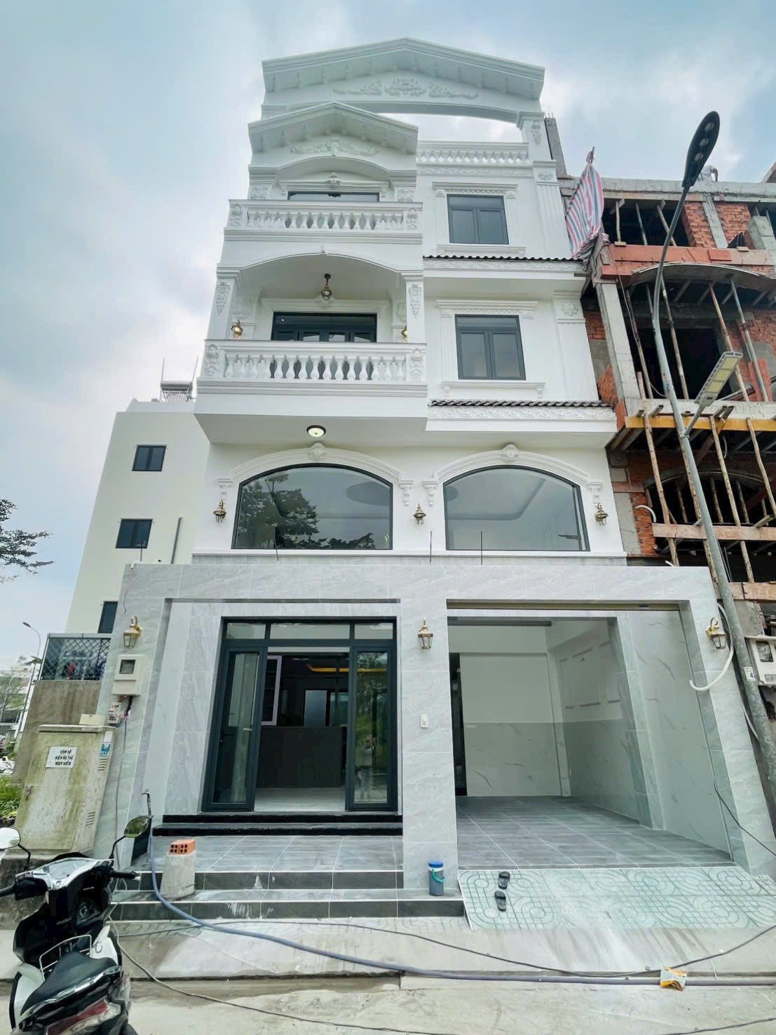 NHÀ MỚI 100%-85m2/3tỷ750 – HOÀN CÔNG SẴN | LÒ GỐM Q6 – Ô TÔ NGỦ TRONG NHÀ – HẺM 15M 🔥