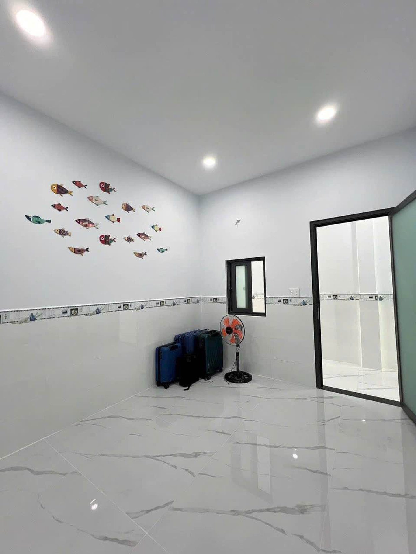 BÁN NHÀ MỚI ( căn góc ) NGANG 5M ....ĐƯỜNG LỘ TẺ SÁT KHU TÊN LỬA ( 85m2 - 3 tầng ) Giá chào 7.3 Tỷ