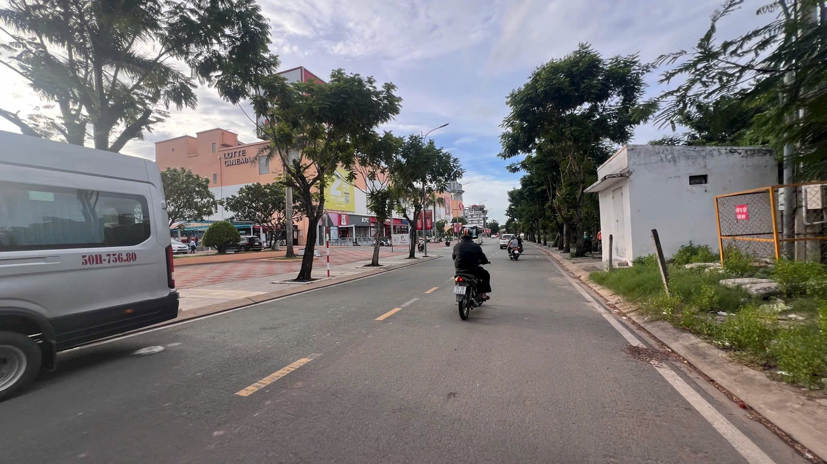 Bán 1 Cặp Đất Liền Kề (có bán lẻ) Trong Khu Lotte Mart Ngã Tư Cầu Ông Bố, Lái Thiêu
