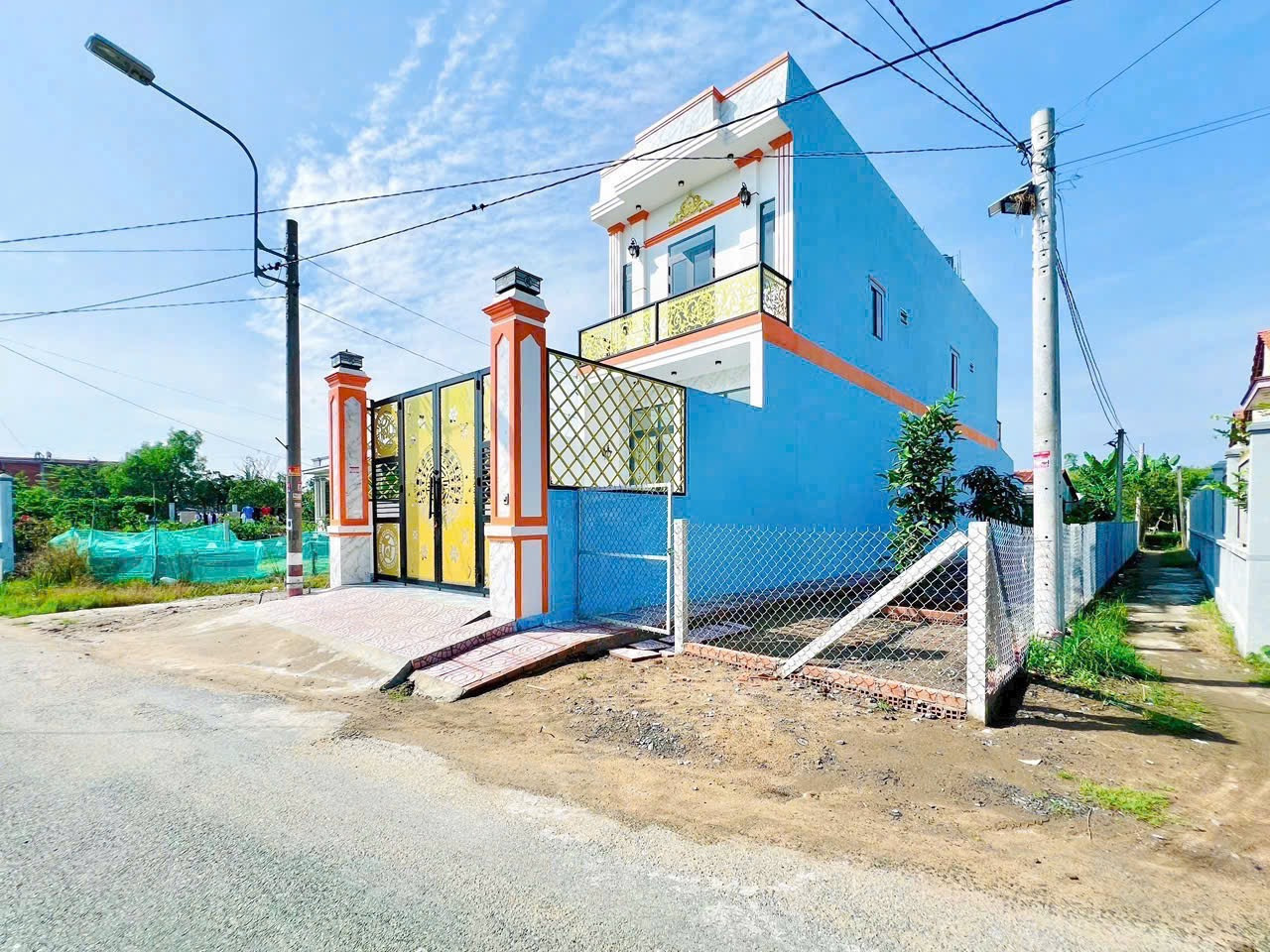 Đất mặt tiền đg Lộc Trung.