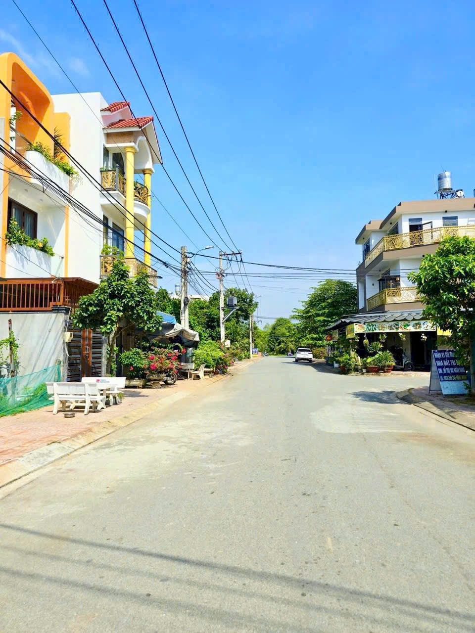 🚗 BÁN NHÀ 3 TẦNG - 59M2( 4*14.8), HOÀN CÔNG - 4PN, 3WC - KHÔNG QH -  NHÀ ĐẸP Ở NGAY - HẺM XE HƠI 9M - GẦN CHỢ, UBND - P. LONG PHƯỚC, THỦ ĐỨC.(A)