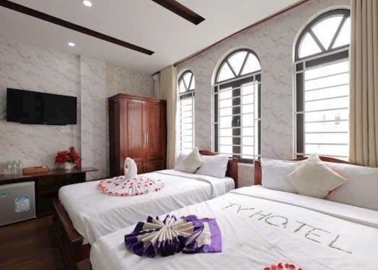 Bán tòa căn hộ đường LOSÉBY thông bãi tắm phạm văn đồng, thu nhập hơn tỷ, năm