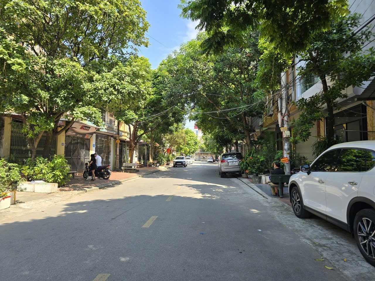 Bán nhà 3 tầng phố lương định của khu bò sơn. Diện tích 96m mặt tiền 4m hướng đông nam. Phường võ cường tỉnh bắc ninh