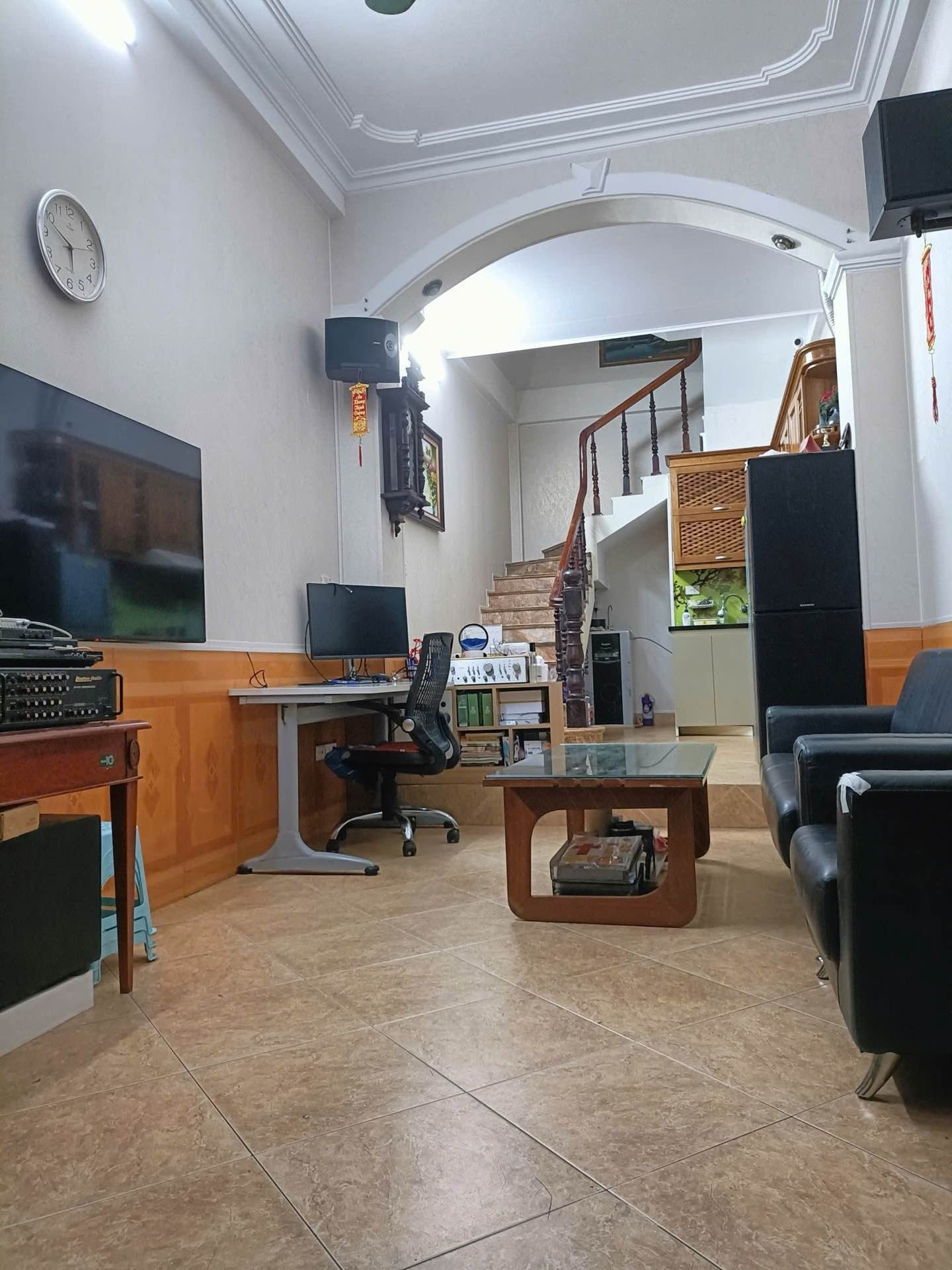 Bán Nhà riêng 42m2 có sẵn 42 m2 thổ cư giá 9.5 tỷ tại Đường Lương Sử C Phường Văn Chương Quận Đống Đa Hà Nội