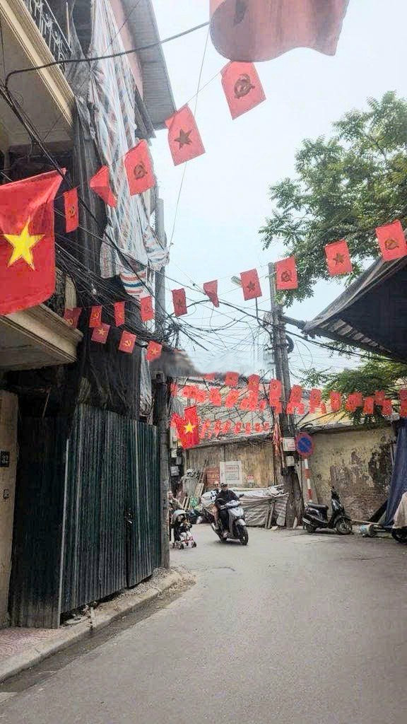 Cho Thuê Tòa Nhà 60M² 7 Tầng Thang Máy - Thiết Kế Thông Sàn - Kinh Doanh Đỉnh - Ngõ Lương Sử C - Văn Miếu - Giá Thuê 70tr