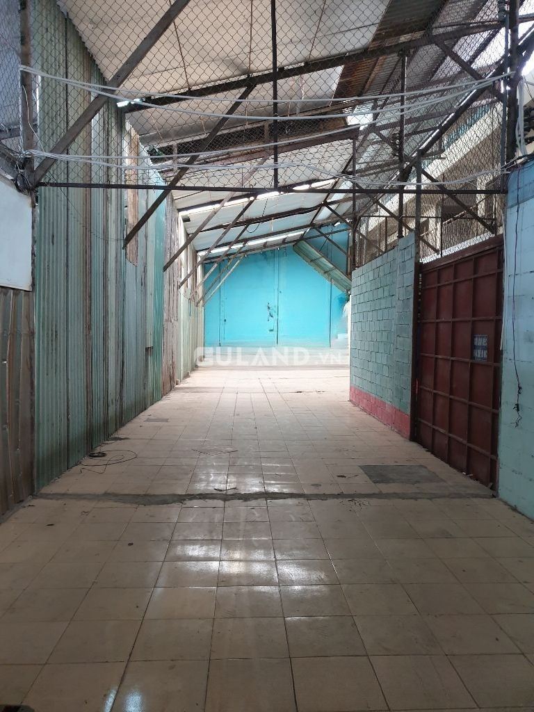 cho thuê kho mặt tiền lũy bán bích