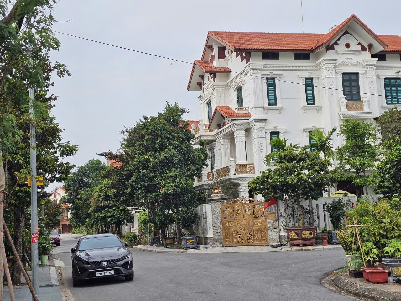 Bán đất biệt thự đại hoàng long phường võ cường 270m2 mặt 15m
