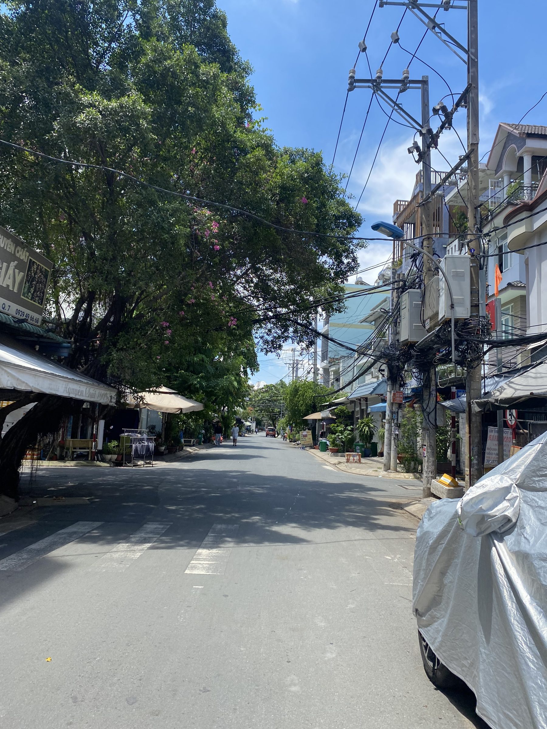 Hơn 10 tỷ sở hữu mặt tiền đường số 9m Lý Phục Man; ngang 4m vuông; 4 tầng 4PN