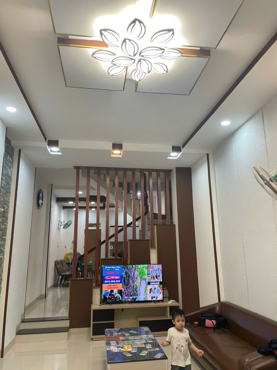 NHÀ MẶT TIỀN ĐƯỜNG LÝ THÁI TỔ VIEW DU THUYỀN