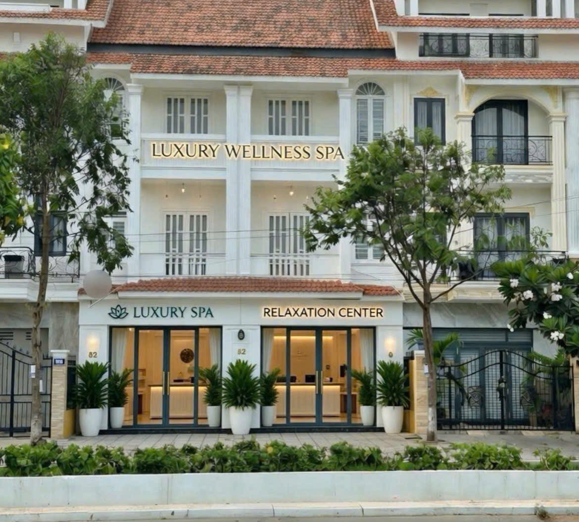 Cho thuê nhà mặt tiền đường lý thái tổ hưng phú 1 ngang 10m