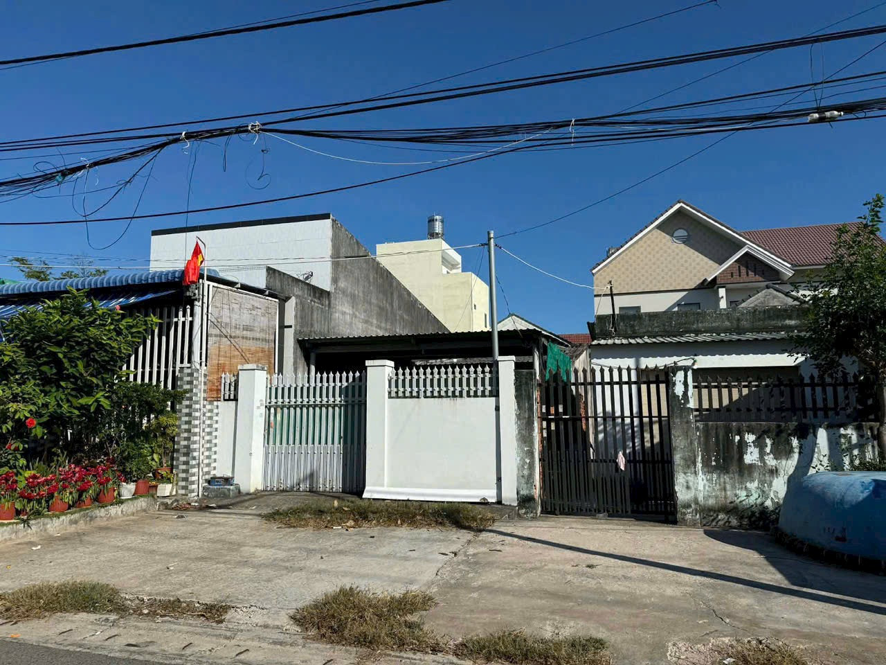 Mặt tiền Lý Thường Kiệt, TĐC Phước Hải
Diện tích: 5x20=100m2 full thổ cư