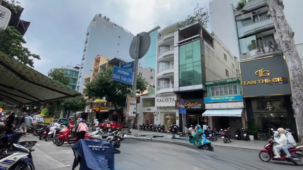4,98 TỶ, NHÀ 3 TẦNG LÝ TỰ TRỌNG, TT QUẬN 1, GẦN CHỢ BẾN THÀNH, DTSD 46M2, NGANG 4M, SHR