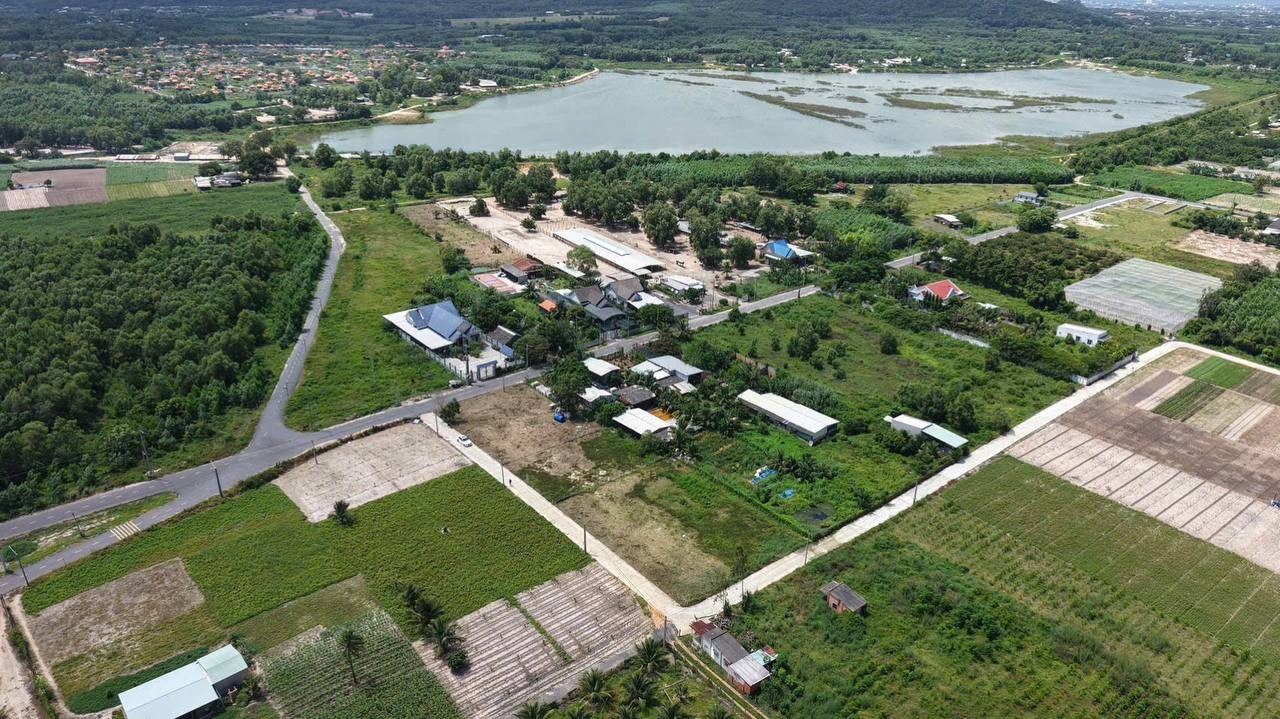 CHỈ VỚI 900Tr SỞ HỮU ĐẤT CÁCH BIỂN 5km - DIỆN TÍCH 152m2 SẴN 80m THỔ CƯ - SỔ HỒNG RIÊNG