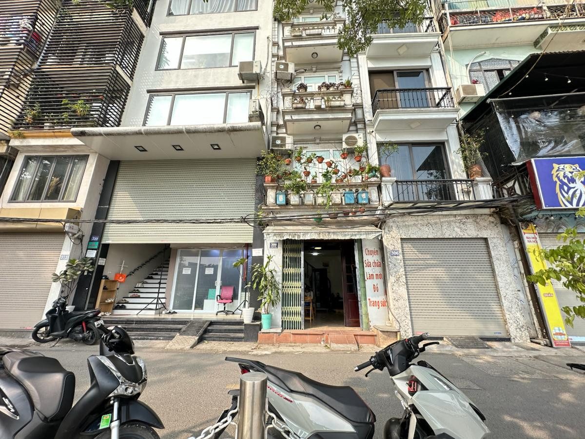 BÁN NHÀ MAI ANH TUẤN 23M² X 5 TẦNG, VIEW HỒ HOÀNG CẦU, KINH DOANH NGÀY ĐÊM, OTO TRÁNH 15.3 TỶ