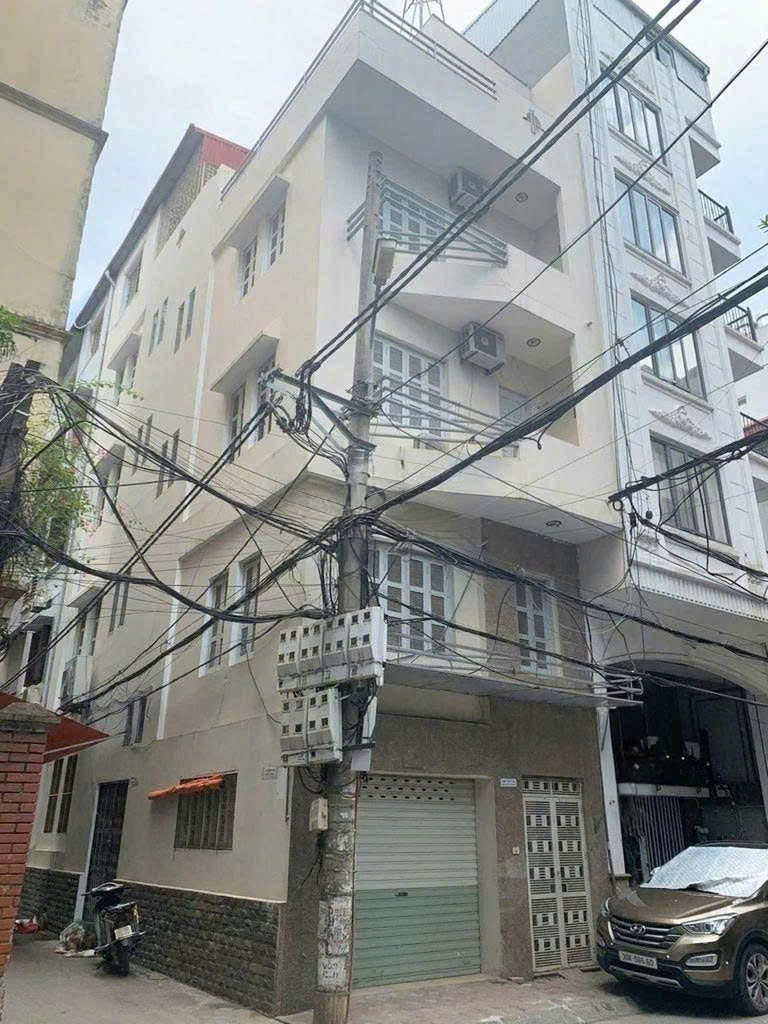Cho thuê nhà MAI DỊCH, Trần Vỹ. 27 triệu/tháng. Phù hợp thuê làm Văn phòng, Kinh doanh, Trưng bày, Spa