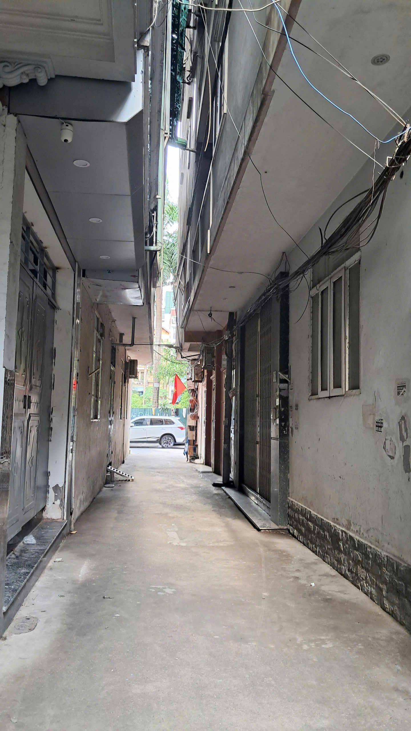 Bán nhà MAI DỊCH, Cầu Giấy. Phân lô, ngõ thông xe ba gác. Gần phố. Cách đường Oto tránh chỉ vài bước chân.