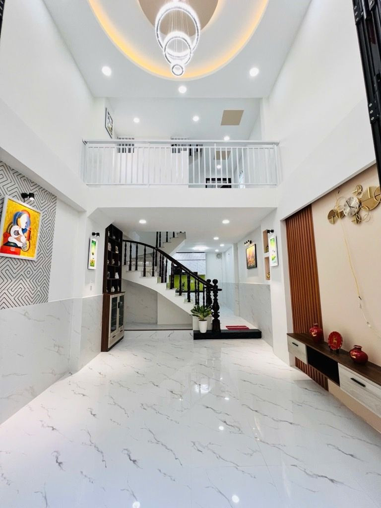 3 LẦU + SÂN THƯỢNG ĐÔI, 3PN, NHÀ MỚI ĐẸP TINH, MAI HẮC ĐẾ P15 Q8, CHỈ 5,23 TỶ