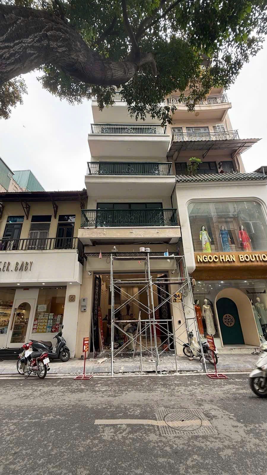 Cho thuê nhà mới xây,7 tầng, có thang máy mặt phố số 4 Mai Hắc Đế, q Hai Bà Trưng