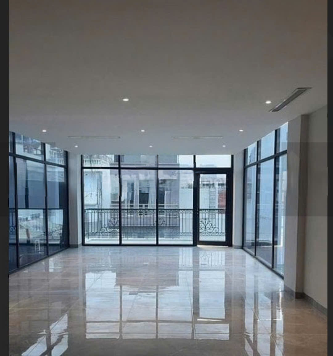 Cho thuê MP Mai Hắc Đế quận Hai Bà Trưng 100m² x 7T MỚI TINH CÓ THANG MÁY giá 180 triệu