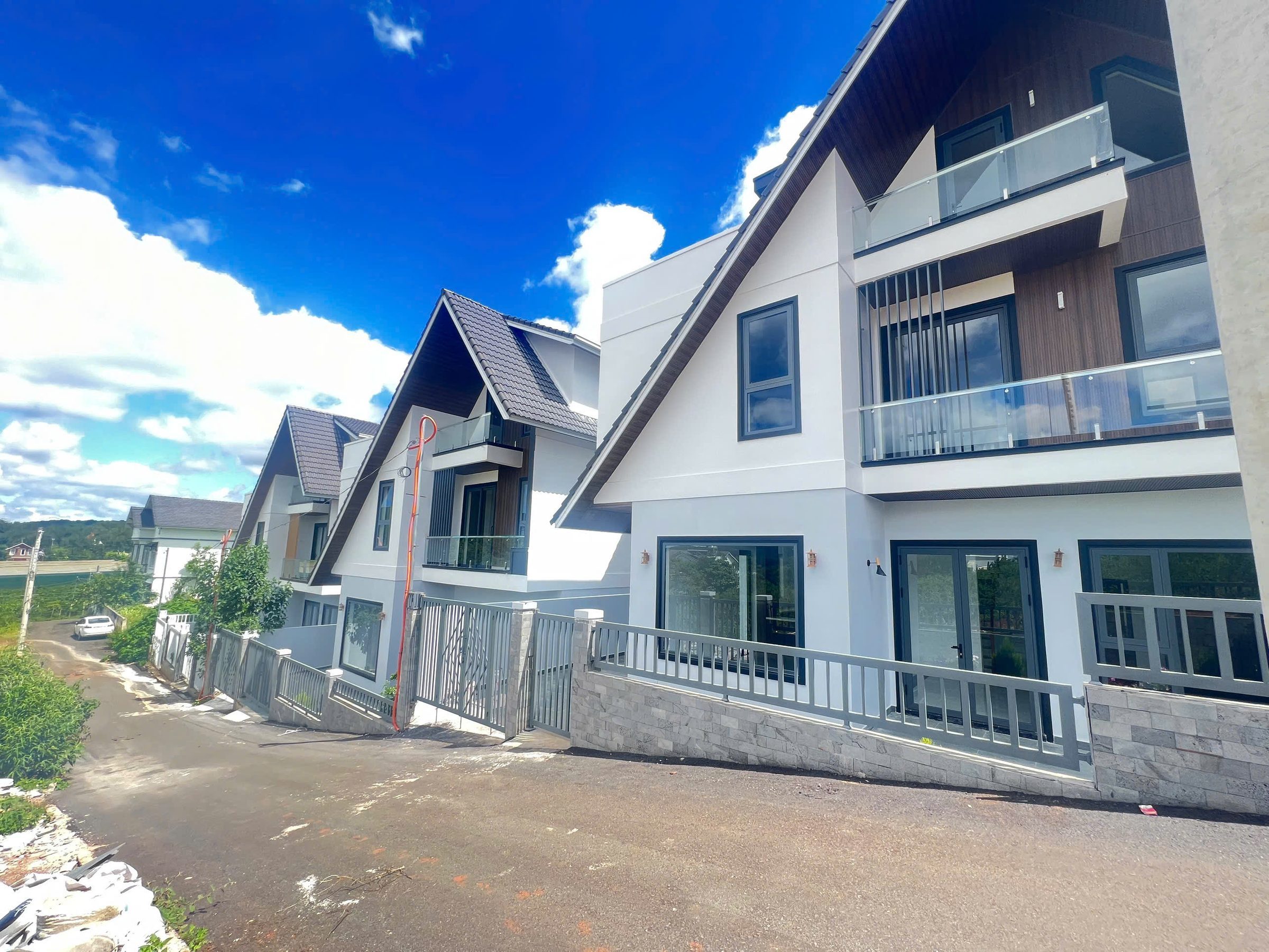 Biệt thự, villa sân vườn khu măng ling Đà lạt đã hoàn công giá 8,5 tỷ thương lượng