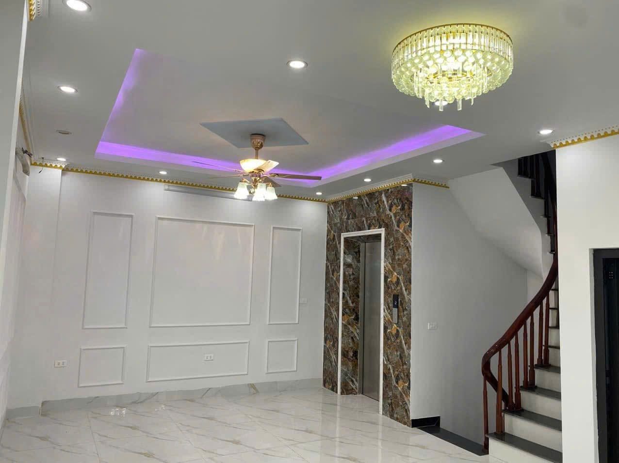 Cho Thuê Nhà Liền Kề Hàng Bè - Mậu Lương - Hà Đông 50M² 7 Tầng Thang Máy 5 Ngủ - Thông Sàn Tầng 1,2 - Ở, Kinh Doanh VP..- Giá Thuê 30tr