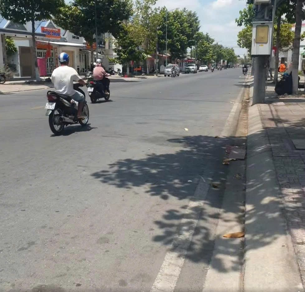 Bán đất 147.7m² có sẵn 76m² thổ cư ngang 7.1m giá 2.81 tỷ tại Đường Mậu Thân Phường Phước Hậu