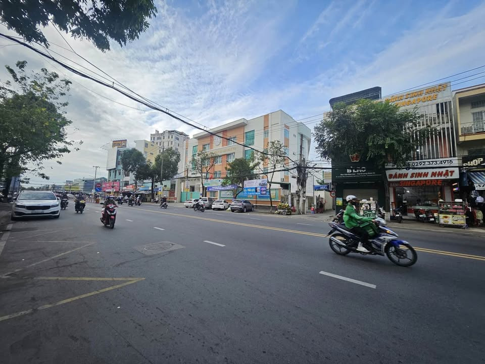Cho thuê nhà mặt tiền mậu thân đoạn gần nguyễn việt hồng ngang hơn 5m