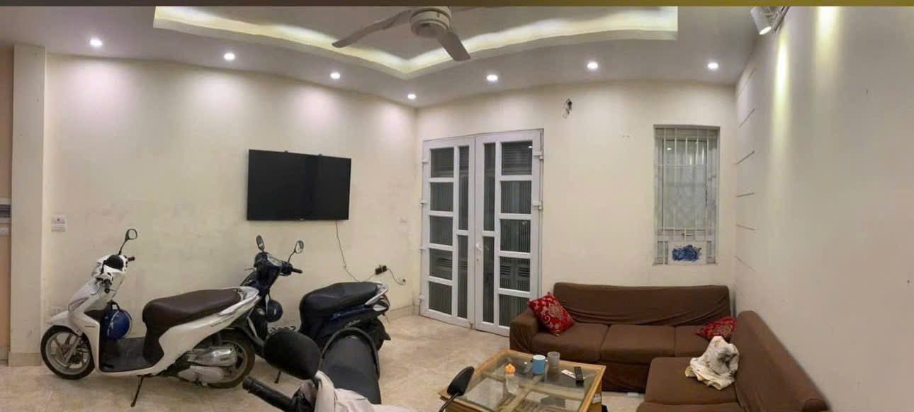 Cho Thuê Nhà Ngõ Hòa Bình - Minh Khai 50M² 4 Tầng 5 Ngủ - Full Nội Thất - Giá Thuê 14tr