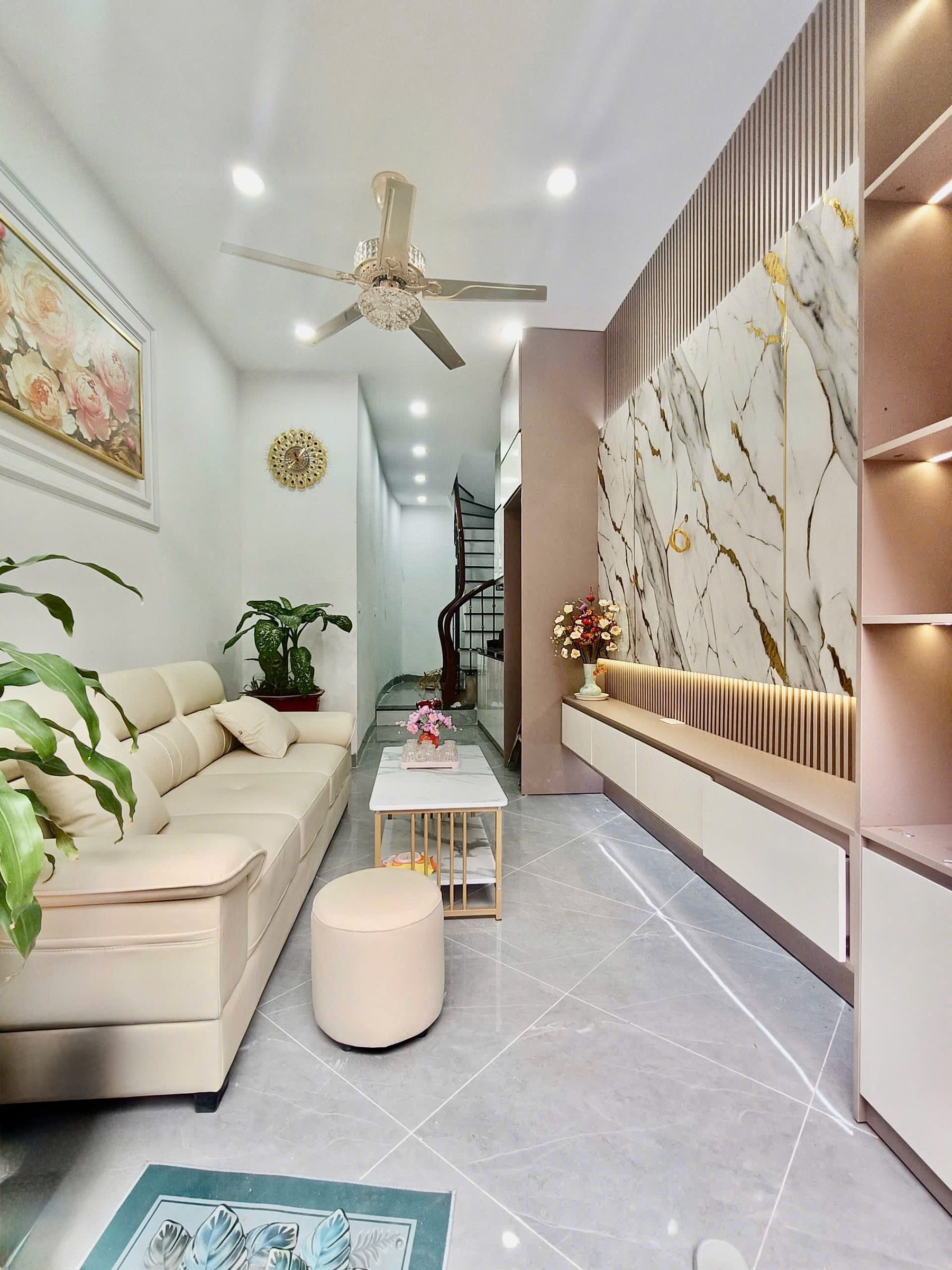 💥Nhà đẹp ở ngay - Vài bước ra đường ô tô tránh - Lô góc - Ngõ thông kinh doanh💥