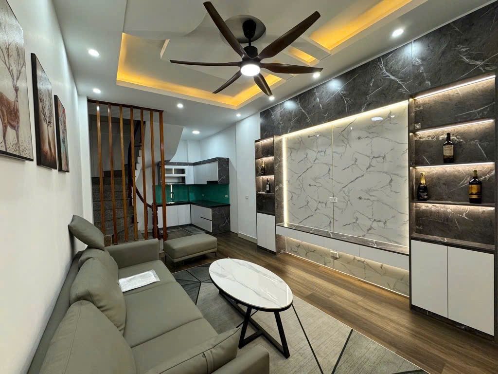 Cho Thuê Nhà Minh Khai - Hai Bà Trưng 36M² 5 Tầng 4 Ngủ - Full Đồ - Ngõ Rộng - Giá Thuê 16tr