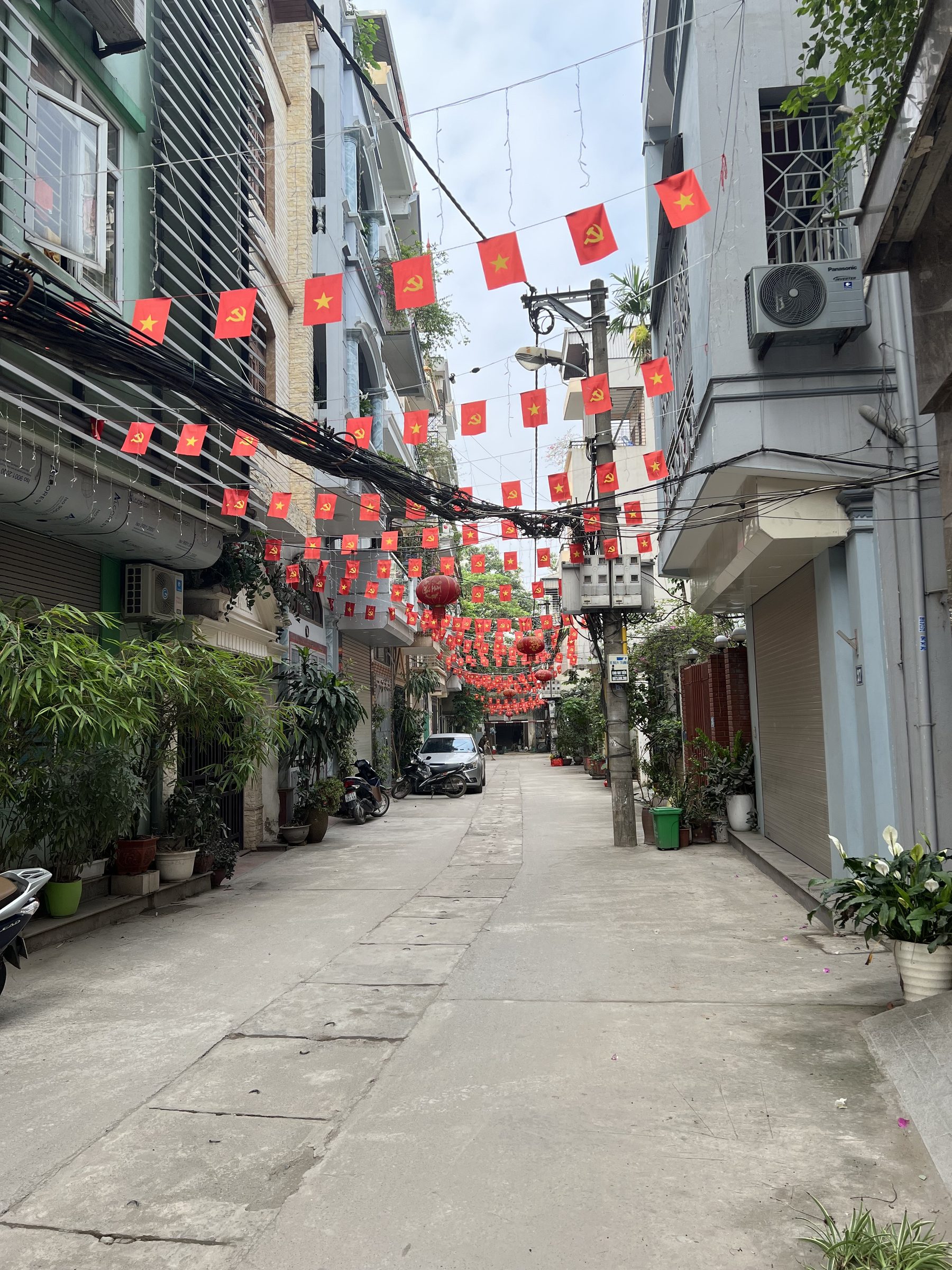 Bán nhà Mỗ Lao 50m² - hàng xóm Làng Việt Kiều Châu Âu - ô tô thông kinh doanh - giá 14 đồng