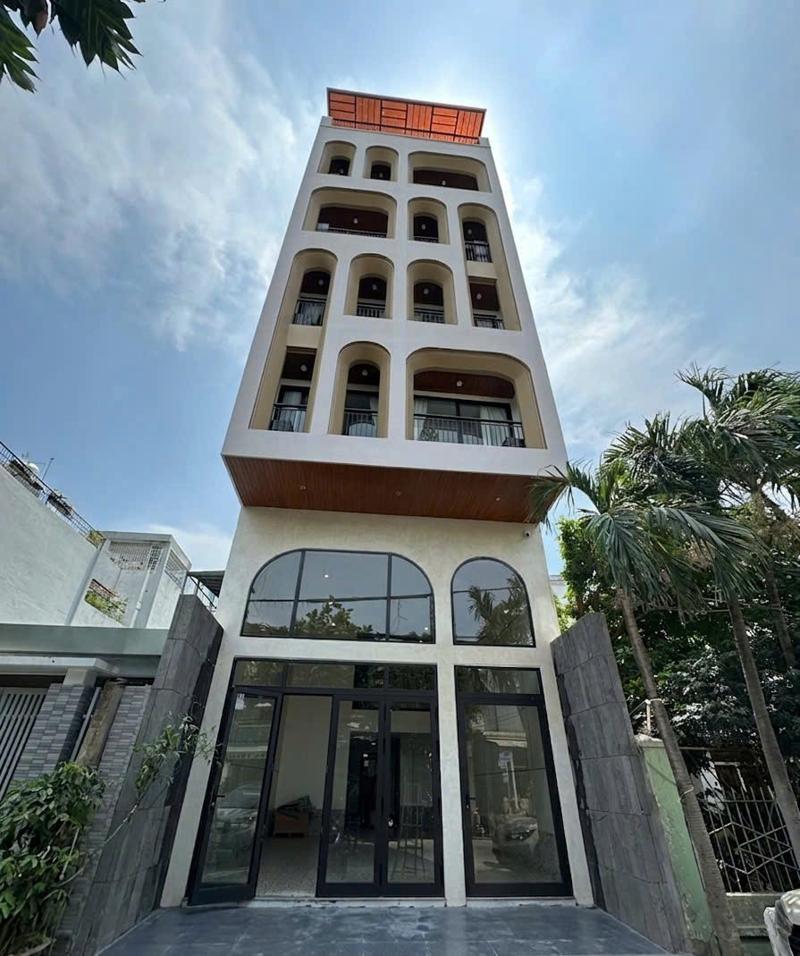 TÒA CĂN HỘ MỚI GẦN BIỂN MỸ KHÊ-DÒNG TIỀN 135 TRIỆU-VÀO CÓ NGAY TIỀN KHỎI LO TÌM KHÁCH-MT MỸ ĐA TÂY