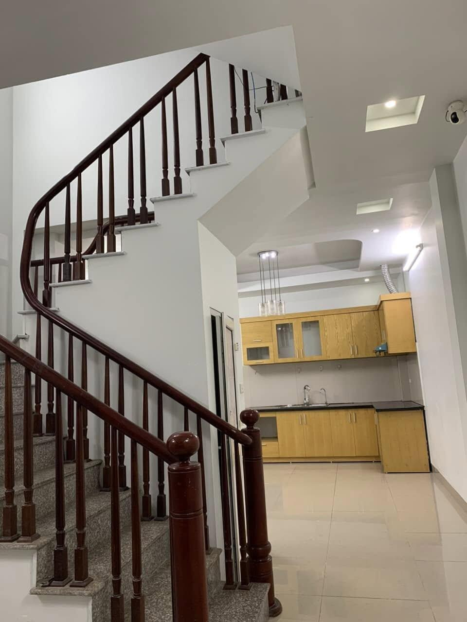 Cho Thuê Nhà 42M² 4 Tầng - Full Công Năng/ Ngõ 378 Đường Mỹ Đình - Giá Thuê 14tr