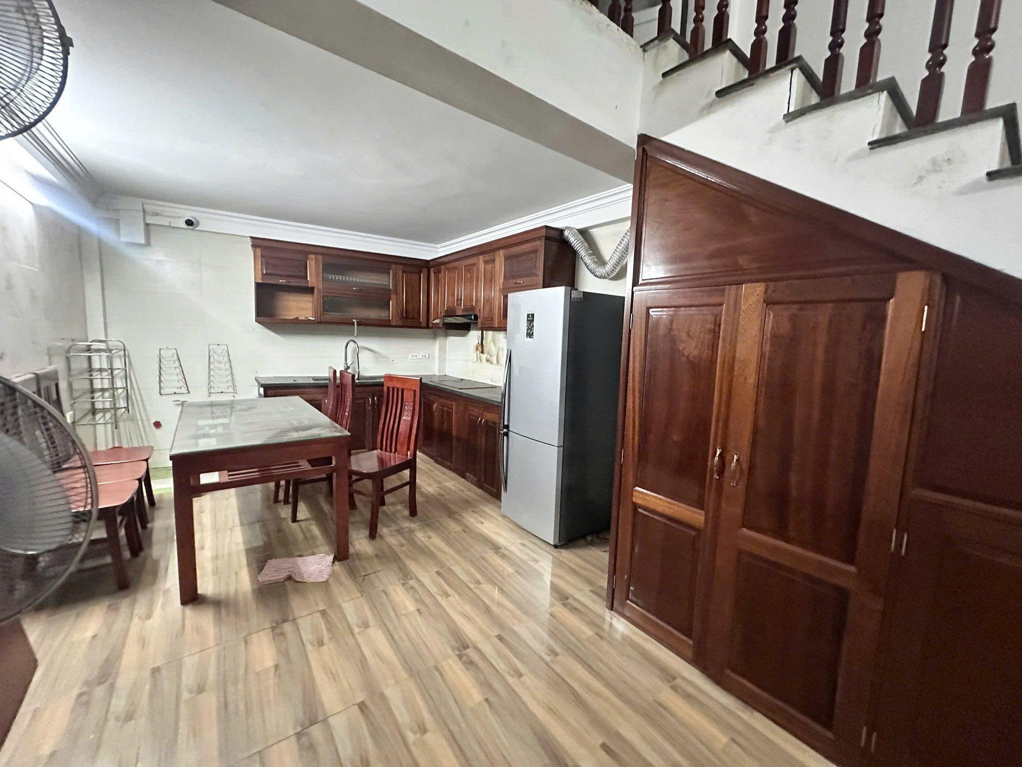 Cho Thuê Nhà Ngõ 254 Mỹ Đình - Nam Từ Liêm/ 45M² 4 Tầng  4 Ngủ -Full Nội Thất - Giá Thuê 15tr