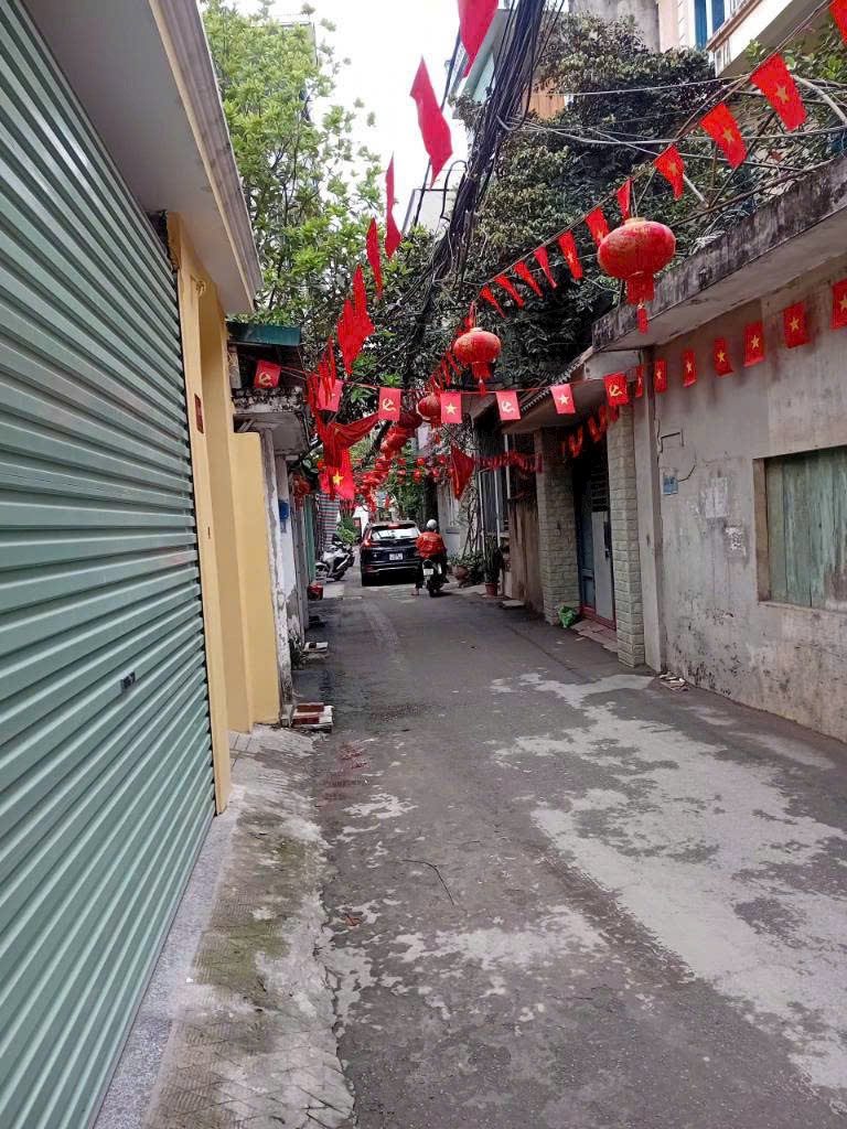 NHÀ 4 TẦNG MỸ ĐÌNH – NGÕ THÔNG Ô TÔ – 70M2 – TIỀM NĂNG XÂY CCMN DÒNG TIỀN
 • Diện tích: 70m²
GIÁ ĐẦU TƯ, 
LH EM TUY 0968.371.359 ĐI XEM NHÀ