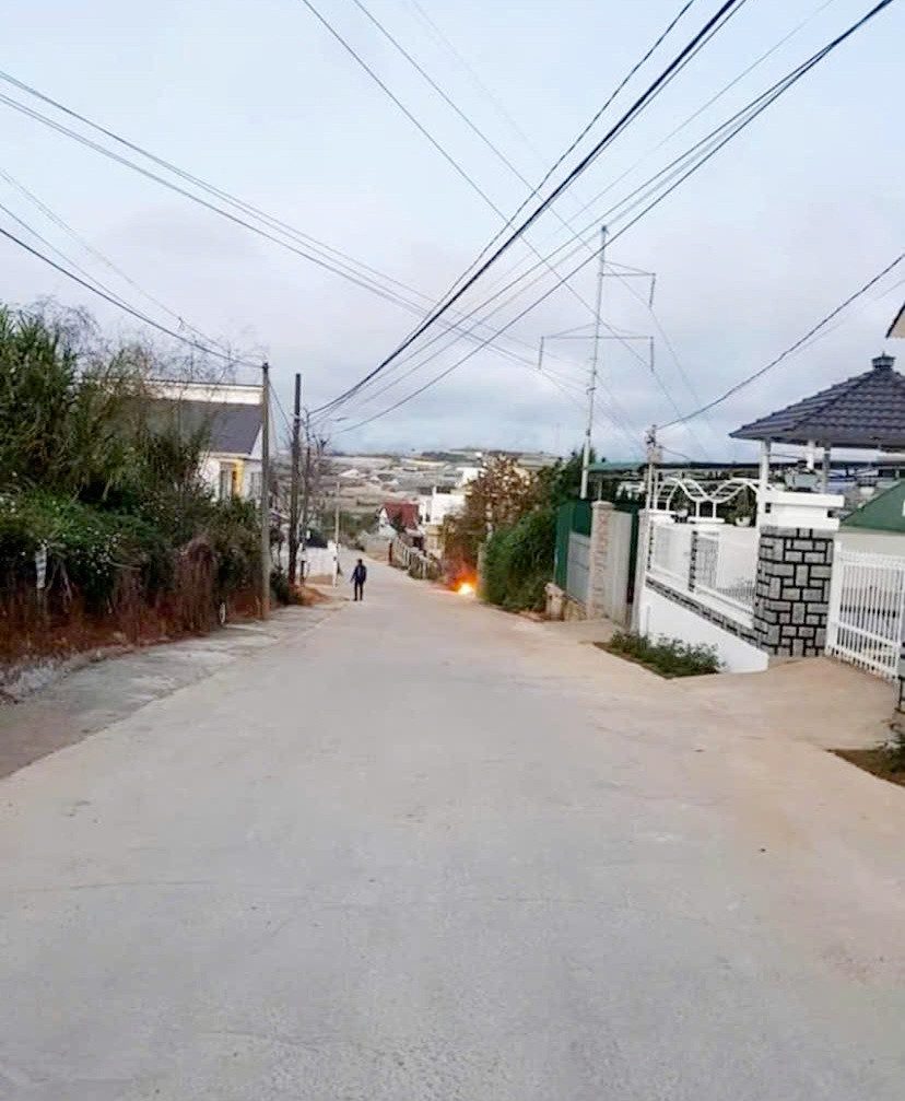 Lô đất mặt tiền Nam Hồ Đà Lạt✨️248m²- 9,5 tỷ giá tốt✨️ngay trung tâm