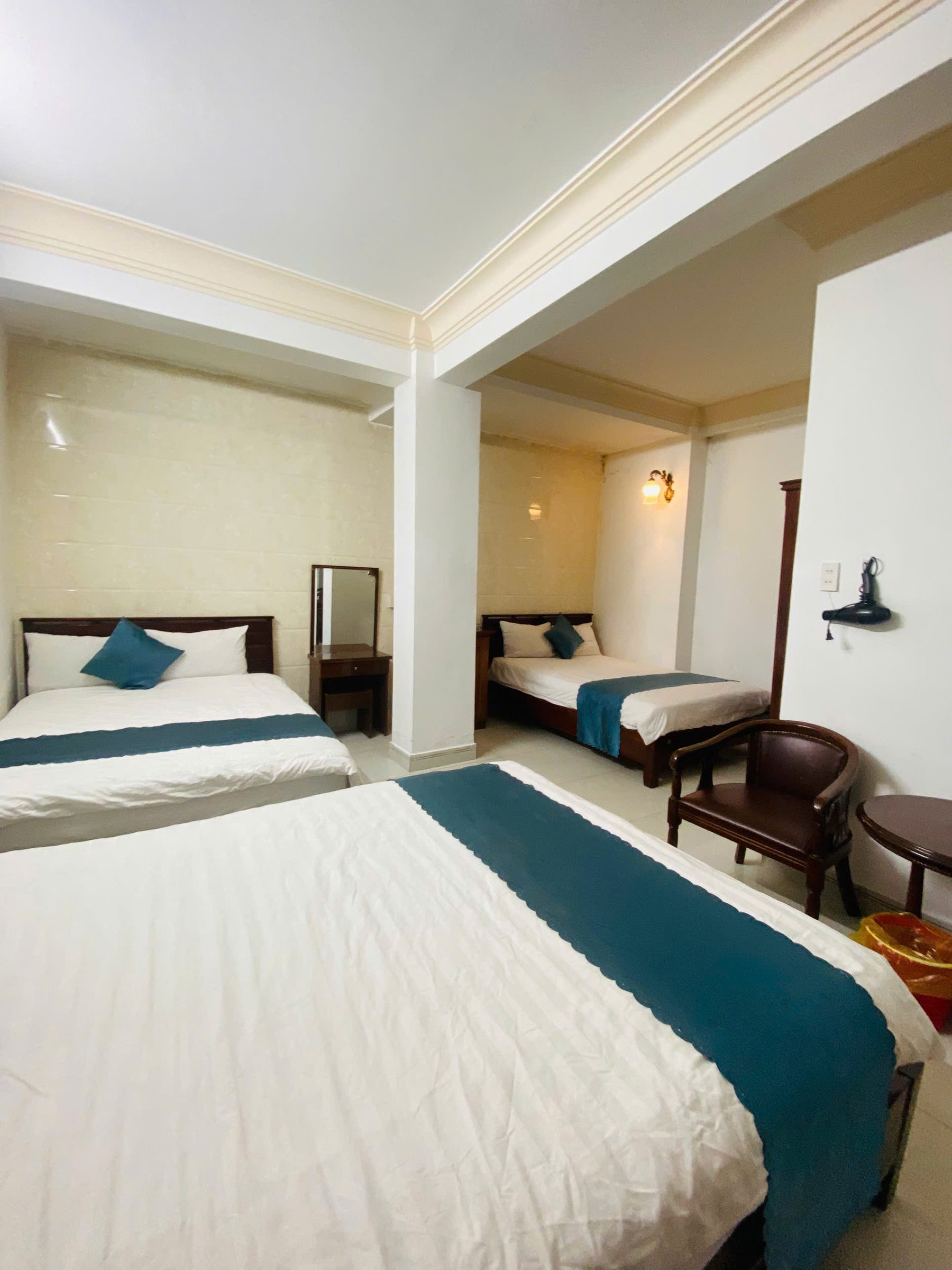 CHO THUÊ KHÁCH SẠN MẶT TIỀN NAM KỲ KHỞI NGHĨA – CÁCH CHỢ ĐÊM & HỒ XUÂN HƯƠNG CHỈ 3 PHÚT ĐI BỘ