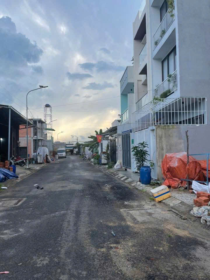 Cần bán đất ở Ngô Chí quốc gần Biệt thự Lê Phong FUll thỗ cư 70m2