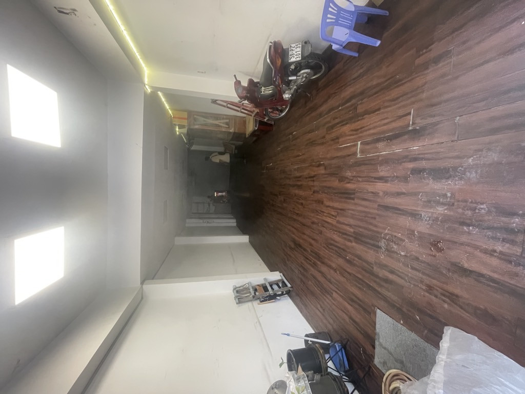 Bán nhà mặt tiền Q10 - 104m2 - 1 đời chủ để thừa kế - nở hậu L