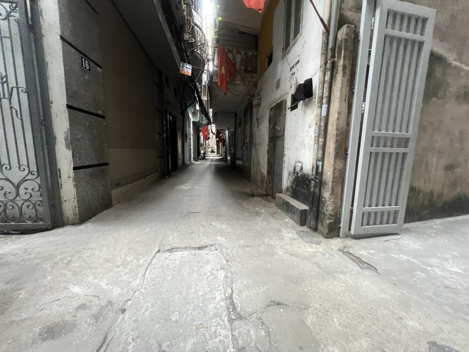 Bán nhà Ngõ Gốc Đê 36m² ngang 3.9m giá 8.6 tỷ Phường Tương Mai (MUA/BÁN BĐS nhắn tin Zalo 0862299066)