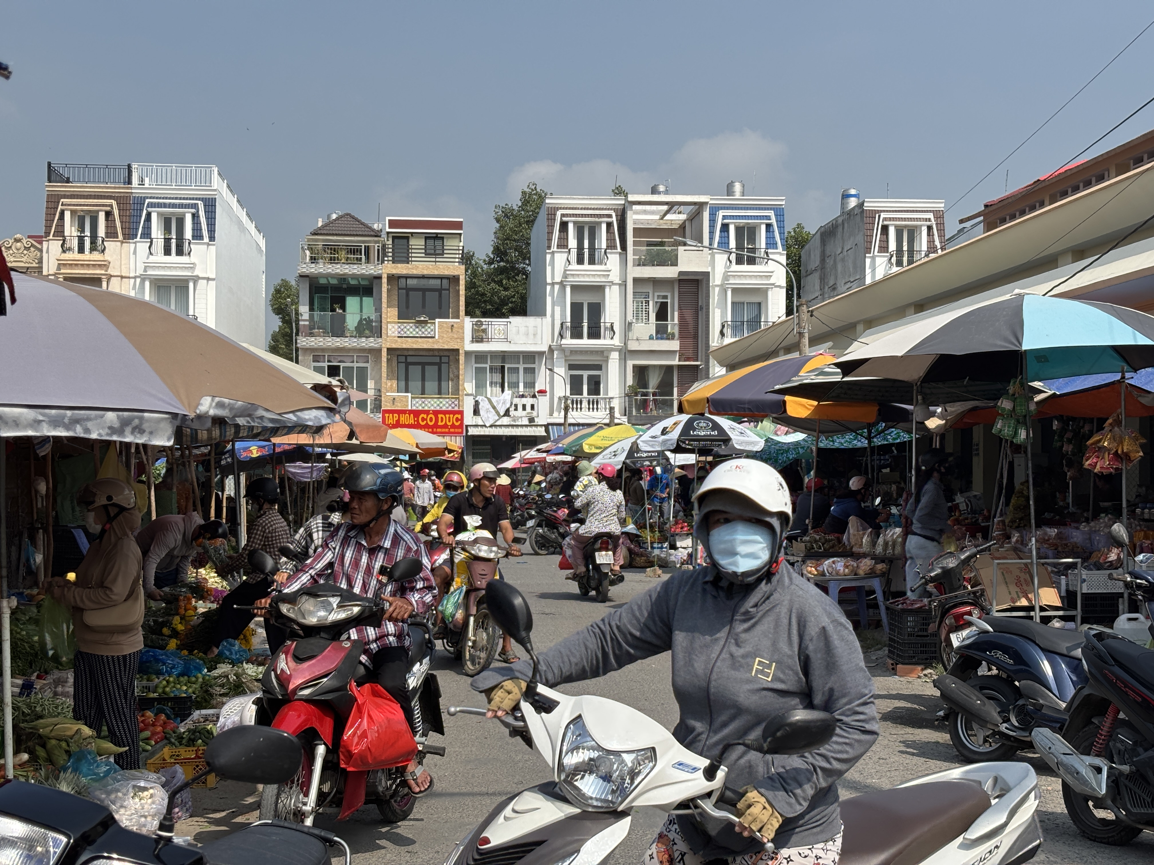 SHOPHOUSE GÓC 2 MẶT TIỀN VIP - TRỰC DIỆN CHỢ CÁI VỒN