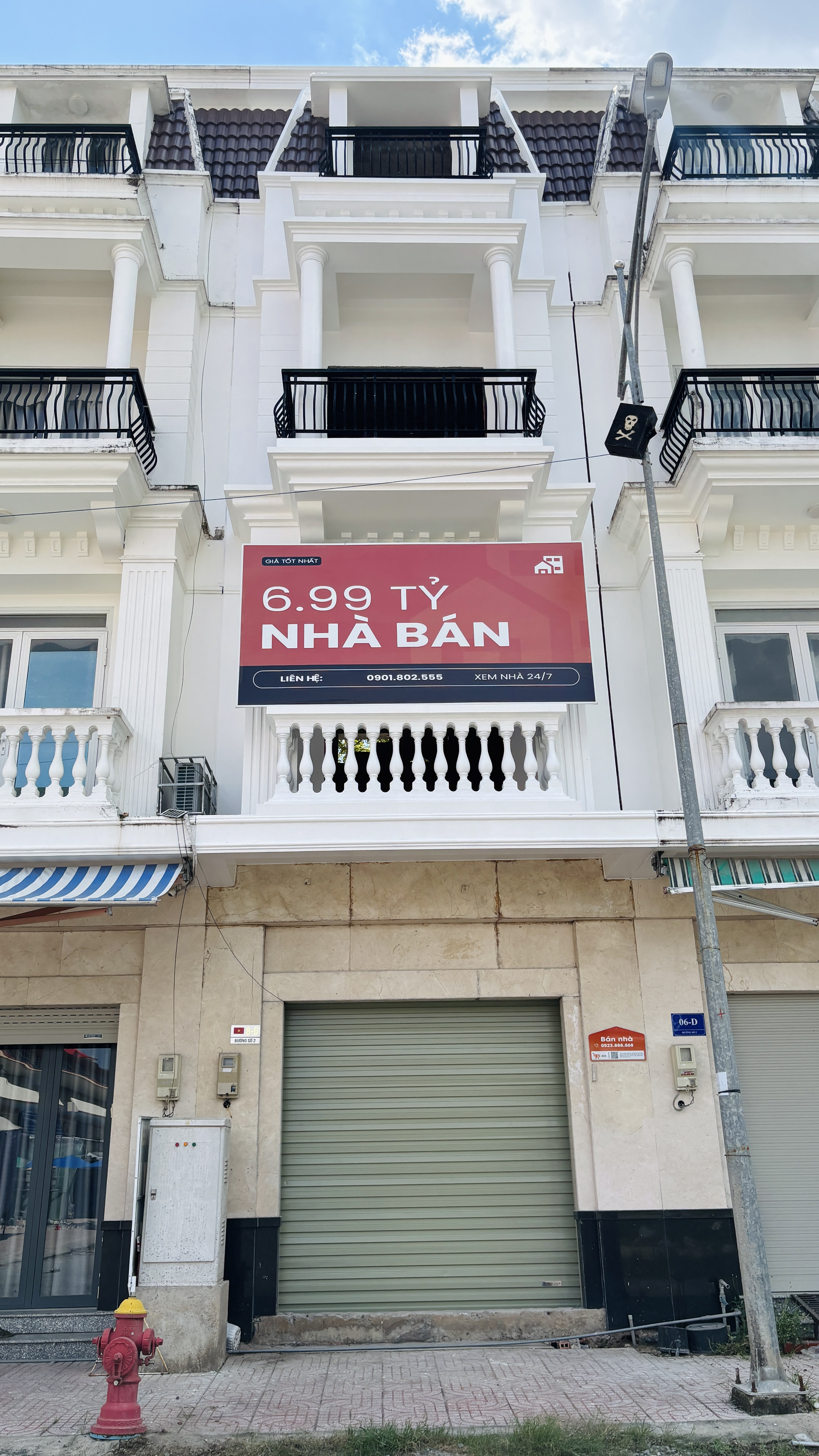 NHÀ PHỐ 1 TRỆT 3 LẦU MẶT TIỀN CHỢ - ĐIỆN LỰC BÌNH MINH