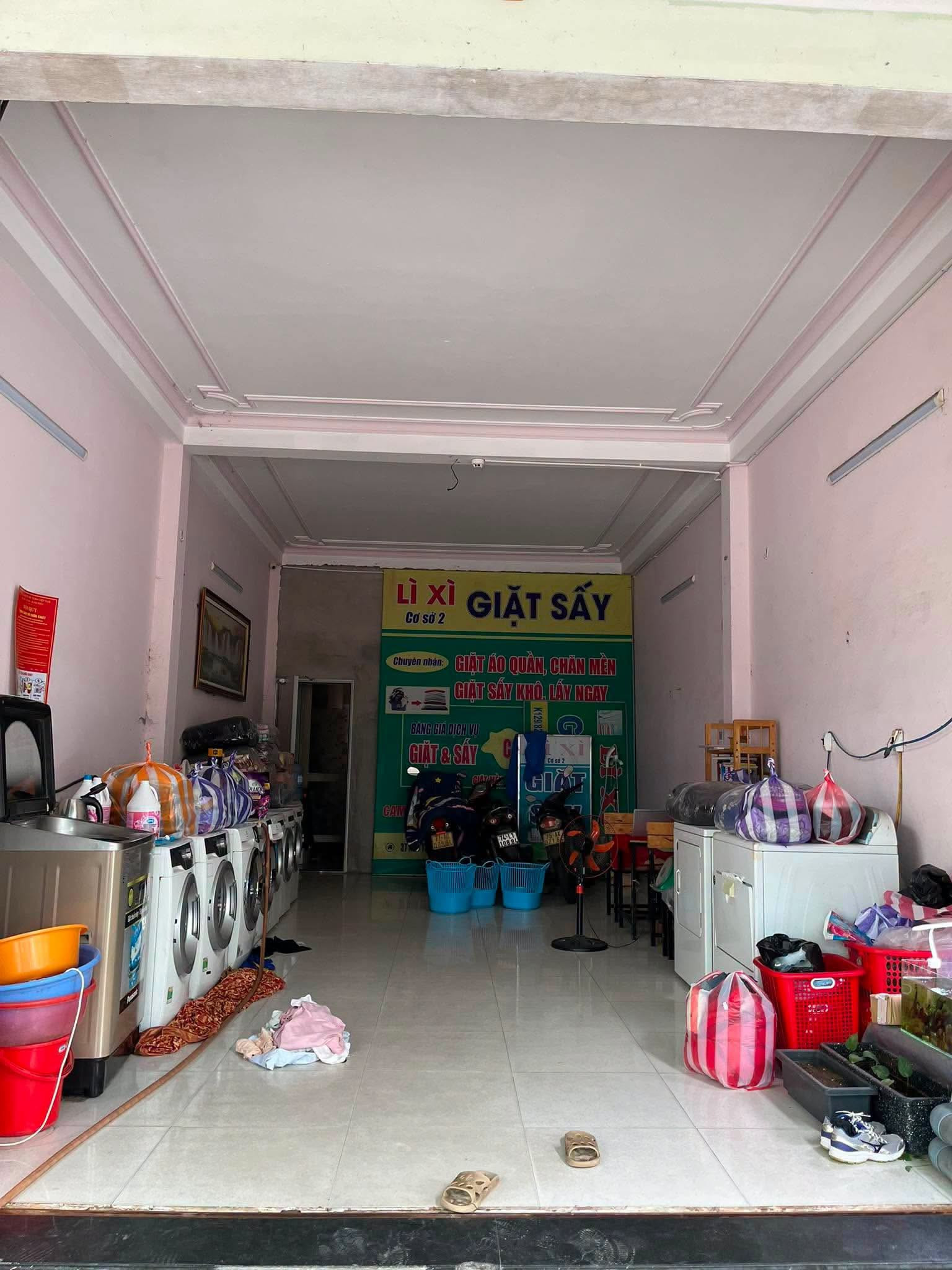 Cho thuê nhà 3 tầng mặt tiền Ngô Tất Tố , Hoà Cường