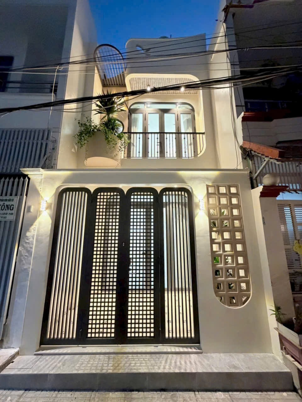 Xu hướng villa nguyên căn
	•	Phù hợp khai thác nghỉ dưỡng, homestay, villa cho thuê
	•	Giá trị sử dụng cao, thanh khoản tốt, dễ sinh lời dài hạn