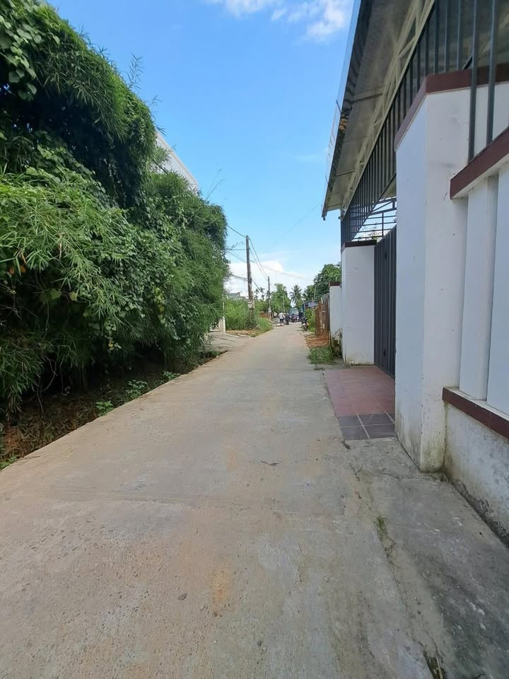 CHÍNH CHỦ BÁN ĐẤT
XÓM 10 NGỌC ANH
PHÚ THƯỢNG, TP HUẾ.